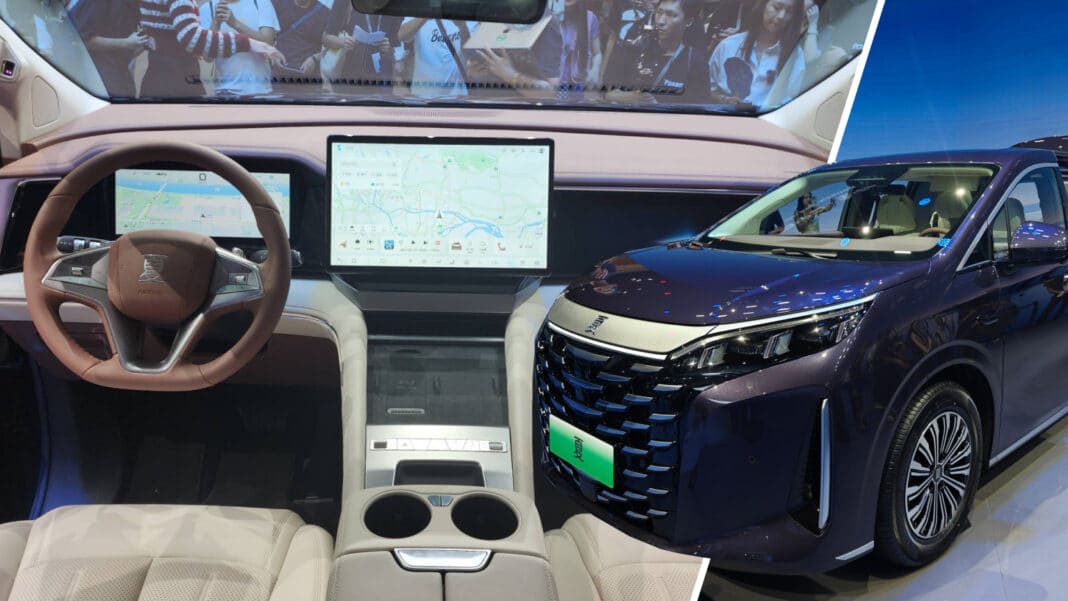 byd xia interior hybrid mpv