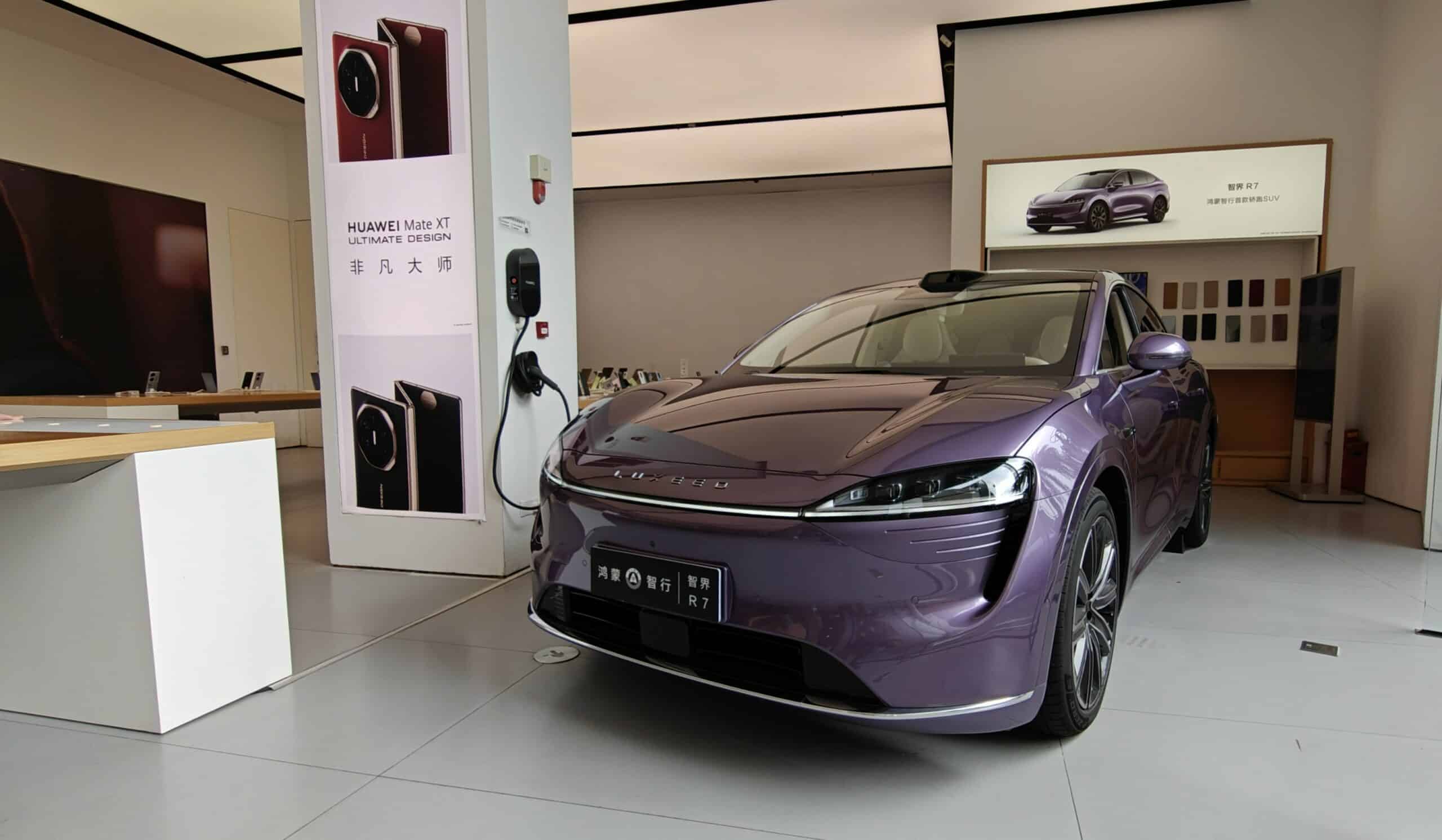 Sunday China Drive | Luxeed R7: fusions speed, luxury, with Huawei-powered intelligence